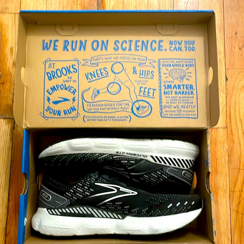 Brooks Glycerin 20 men’s size 11.5. Medium width.